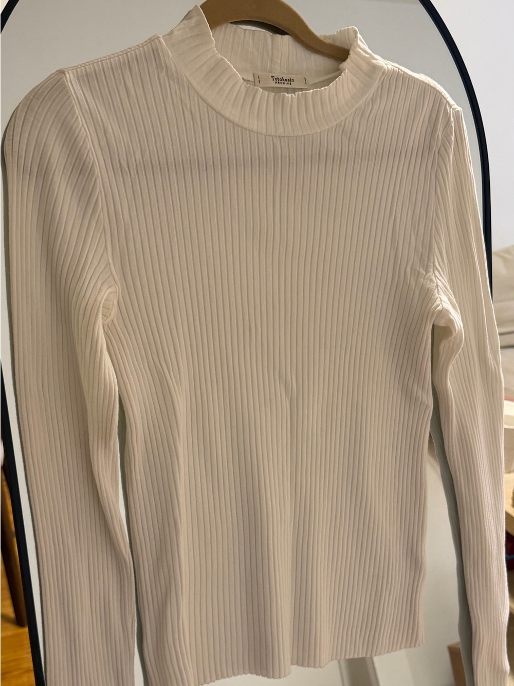 Totokaelo Archive Cream Ribbed Long-Sleeve Top